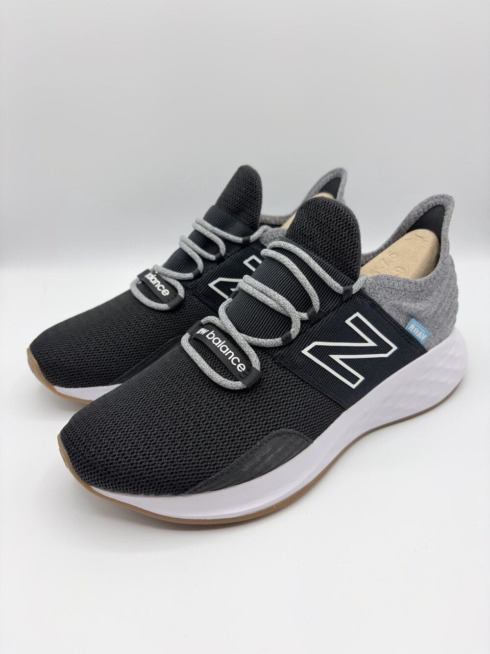 New Balance Fresh Foam Roav Black Light Aluminum Men Running Sneakers Sz 8.5 NWT